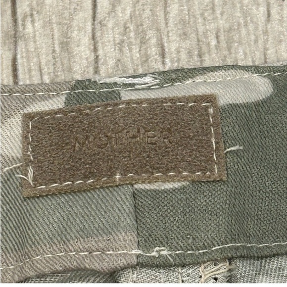 MOTHER The Shaker Chop Crop Fray Pants - Picture 11 of 12